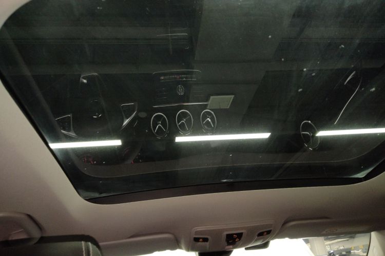 奔驰GLA 2019款 GLA 200 时尚型中控内饰22