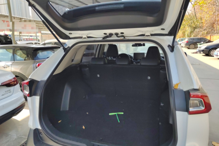 丰田 威兰达 2022款 2.0L CVT两驱豪华PLUS版局部细节23