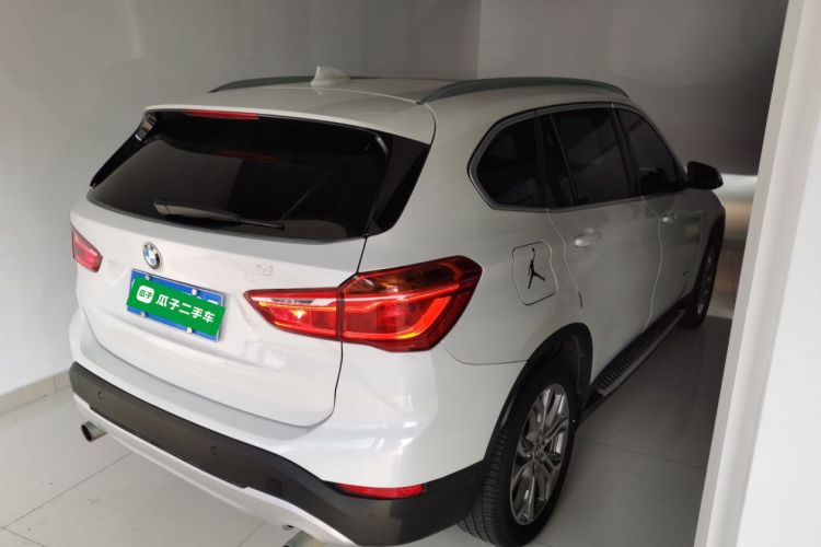 宝马X1 2018款 sDrive20Li 领先型车身外观6005