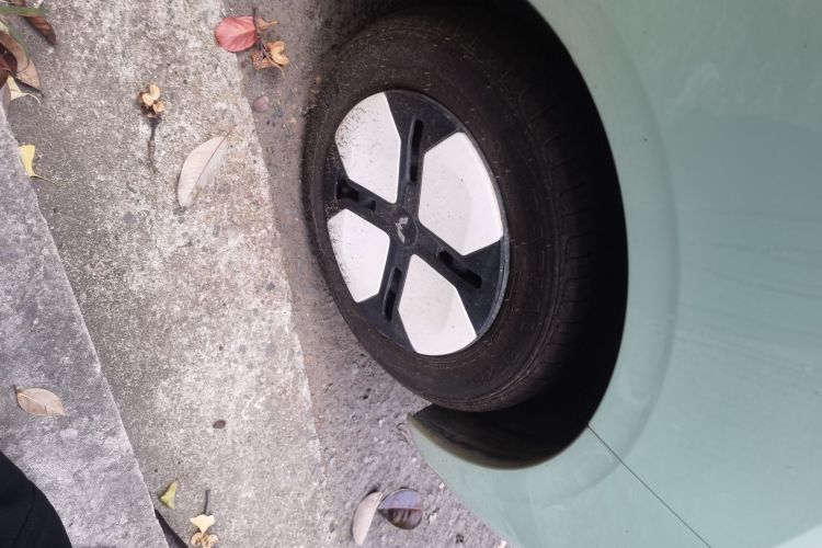 五菱汽车 宏光MINIEV 2024款 第三代 215km 进阶版车身外观6007