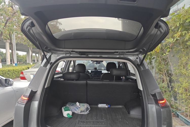 埃安 AION Y 2023款 Plus 610 乐享版 三元锂局部细节23