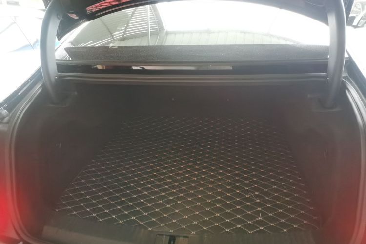 红旗H9 2024款 2.0T 旗享 私享风尚版局部细节23