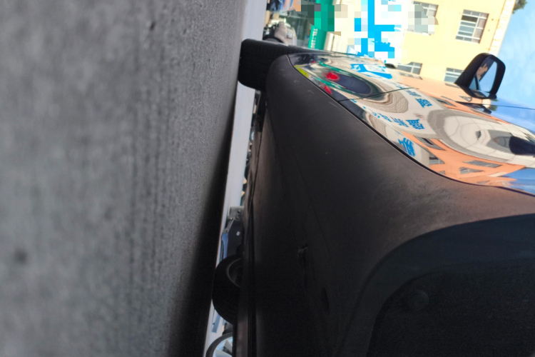 特斯拉 Model Y 2022款 改款 后轮驱动版局部细节9002