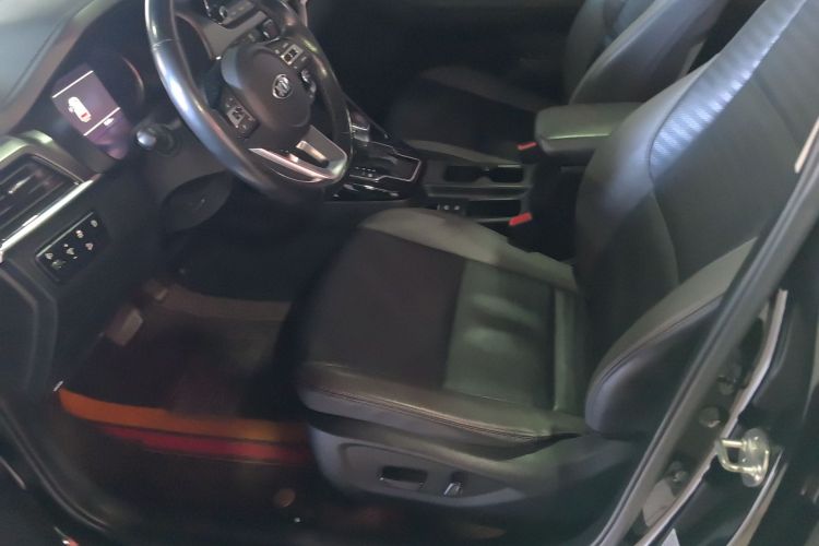 起亚 智跑 2019款 2.0L 自动智享豪华版中控内饰7003