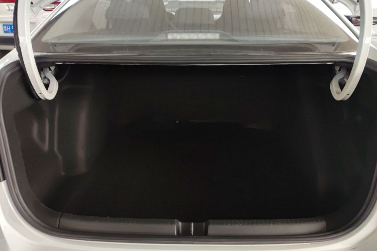 大众 朗逸 2023款 新锐 1.5L 自动新逸版机舱底盘23