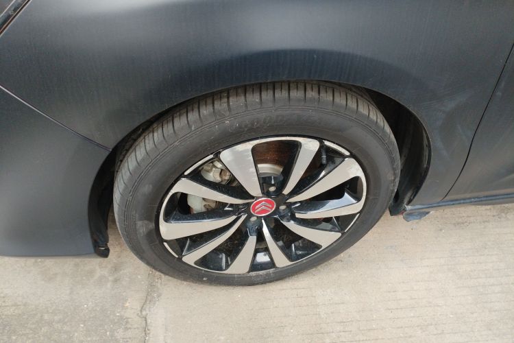 雪铁龙C4L 2016款 1.6T 自动精英型车身外观6007