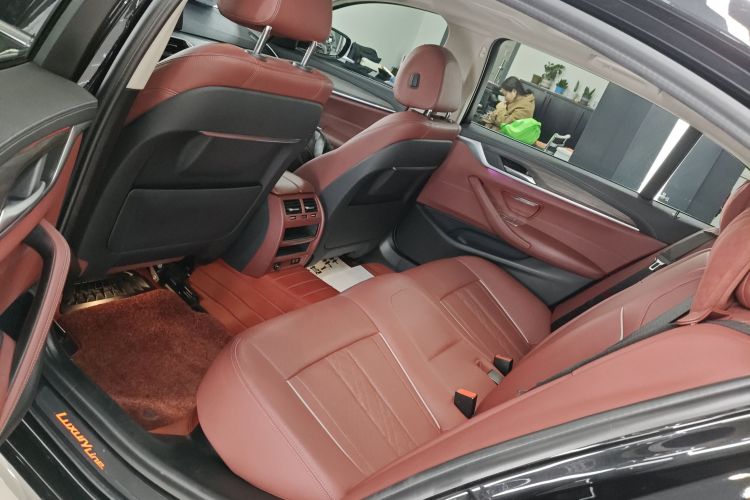 宝马5系 2021款 530Li 领先型 豪华套装中控内饰21