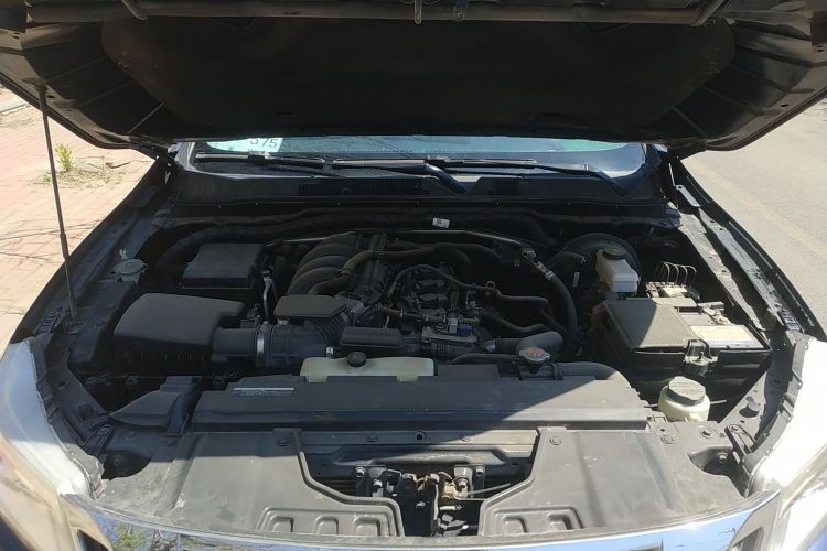 日产 纳瓦拉 2017款 2.5L自动两驱豪华版QR25局部细节24