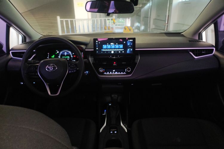 丰田 雷凌 2023款 智能电混双擎 1.8L 领先版中控内饰7002