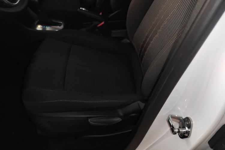 别克 昂科拉 2015款 1.4T 自动两驱都市精英型局部细节19