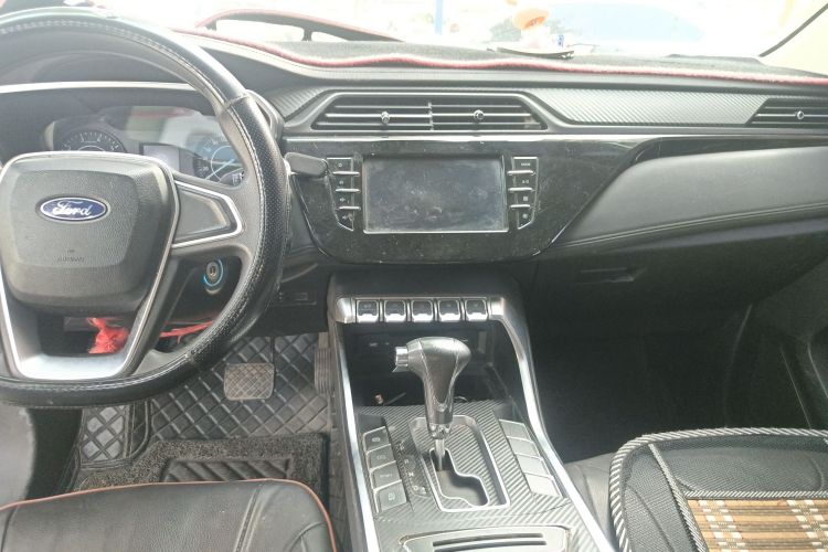 福特 2020款 领界S EcoBoost 145 CVT精领型局部细节16