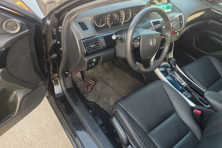 本田 雅阁 2016款 2.0L 精英版中控内饰20