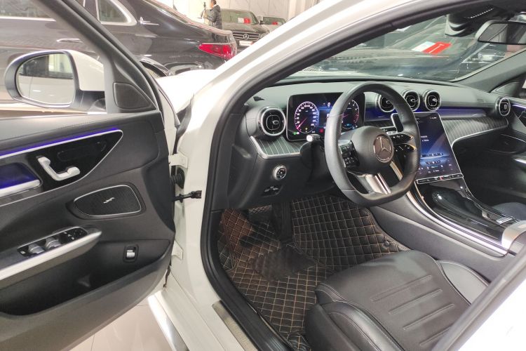 奔驰C级 2022款 C 200 L 运动版中控内饰20