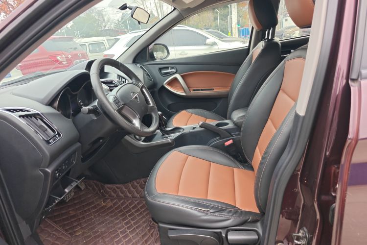 海马S5 2016款 1.5T CVT创享版中控内饰19