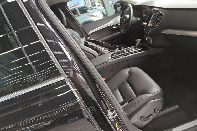 沃尔沃XC90 2017款 T6 智逸版 7座局部细节41