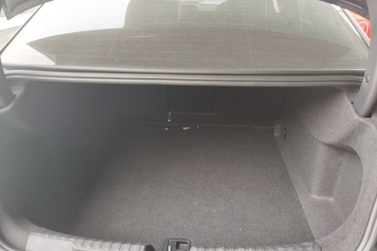 奥迪A3 2022款 A3L Limousine 35 TFSI 时尚运动型机舱底盘23