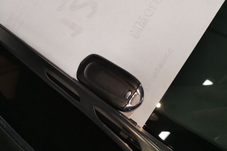 别克GL8 2021款 陆上公务舱 652T 豪华型中控内饰11