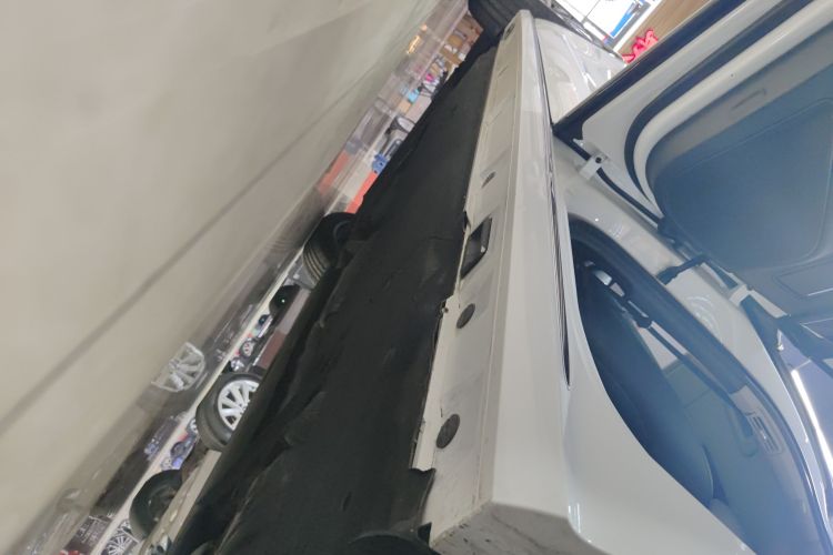 奥迪A6L 2017款 TFSI 舒适型机舱底盘30