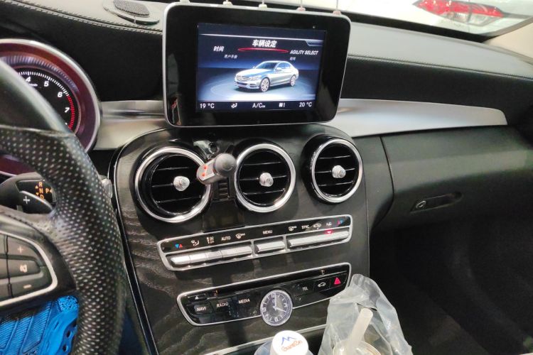 奔驰C级 2015款 C 200 L 运动型局部细节16