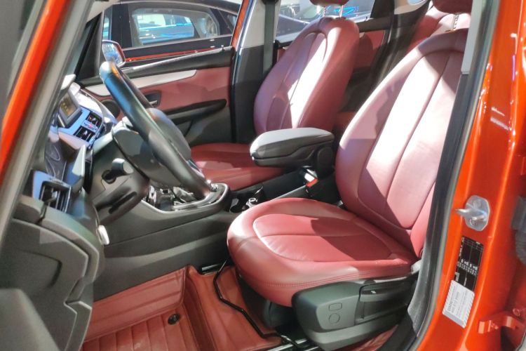 宝马2系旅行车 2016款 218i 时尚型局部细节19