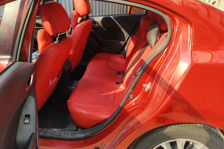 马自达3 昂克赛拉 2016款 三厢 1.5L 手动豪华型中控内饰21