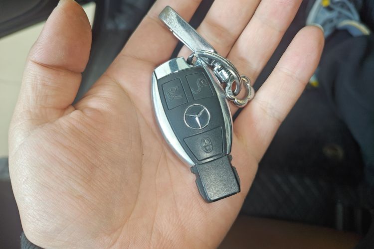 奔驰S级 2016款 S 320 L 商务型中控内饰11