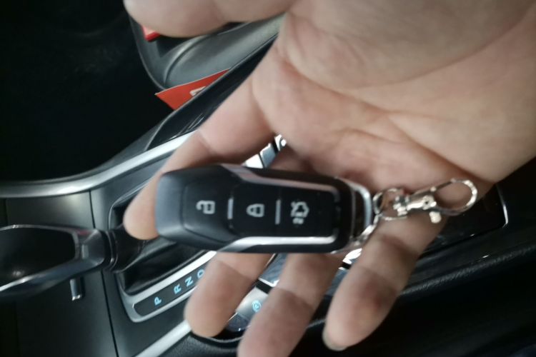 福特 锐界 2015款 2.0T GTDi 两驱豪锐型中控内饰11