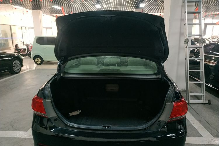 丰田 凯美瑞 2013款 200G 经典豪华版机舱底盘23