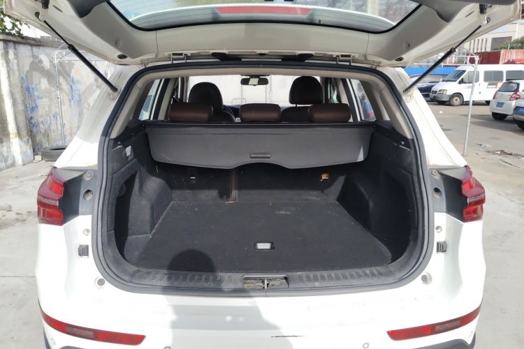 众泰T600 2016款 运动版 2.0T DCT尊享型机舱底盘23