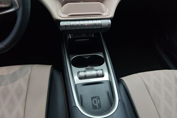 比亚迪 海豚 2023款 420km 时尚版中控内饰18