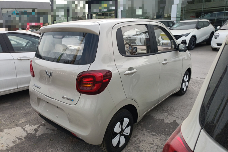 五菱汽车 宏光MINIEV 2025款 四门版 进阶款车身外观7