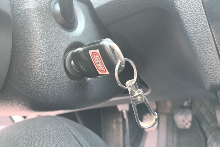 大众 桑塔纳 2021款 1.5L 手动风尚版中控内饰7001