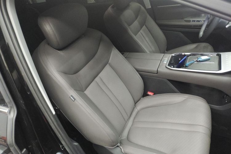 上汽大通MAXUS 大家7 2024款 超混 超长续航版 臻享版局部细节41