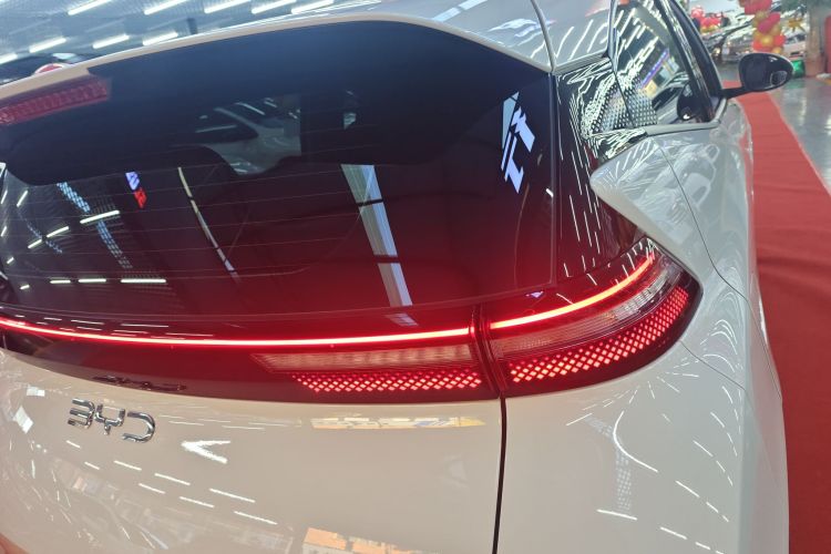 比亚迪 海鸥 2024款 荣耀版 305km 活力版车身外观9