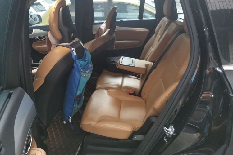 沃尔沃XC90 2015款 T6 智逸版 5座中控内饰21