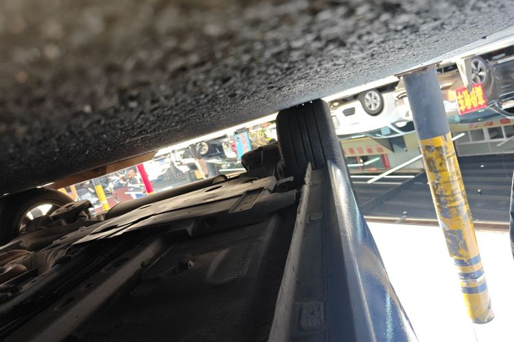 标致408 2019款 350THP 自动豪华版 国V局部细节9001