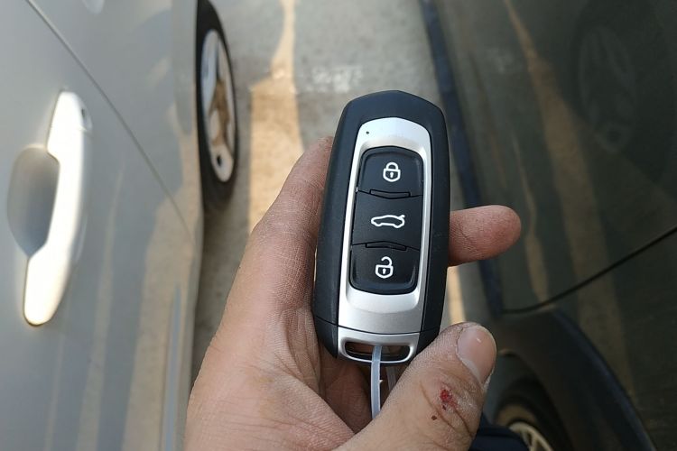 吉利银河 熊猫 2025款 210km 元气熊中控内饰11