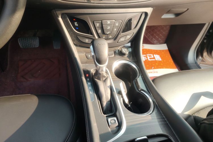 别克 昂科威 2020款 20T 两驱领先型局部细节18