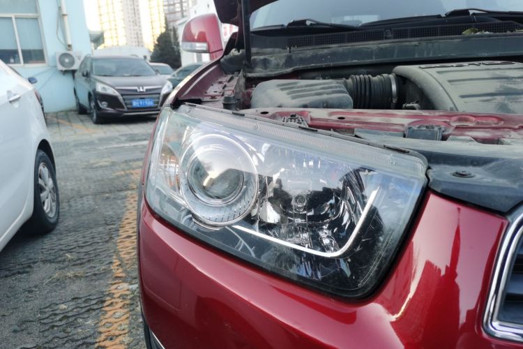 雪佛兰 科帕奇 2015款 2.4L 两驱城市版 7座车身外观8