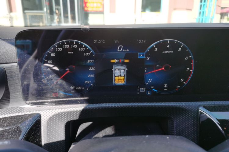 奔驰CLA 2021款 CLA 260 4MATIC中控内饰14