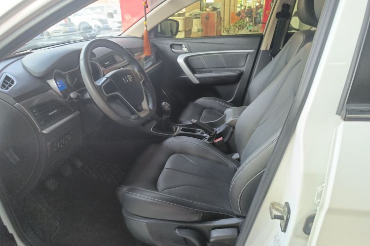 吉利汽车 帝豪 2017款 三厢百万款 1.5L 手动向上版中控内饰19