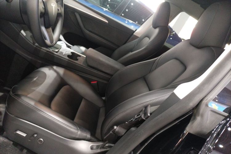 特斯拉 Model Y 2023款 后轮驱动版局部细节19