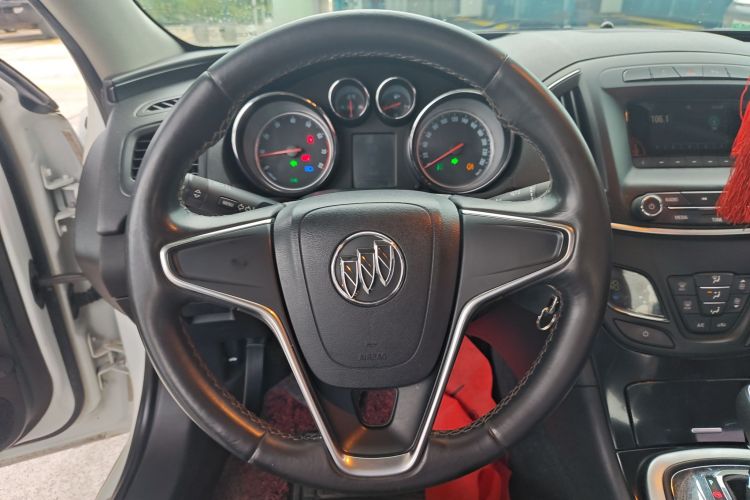 别克 君威 2014款 1.6T 时尚技术型中控内饰13