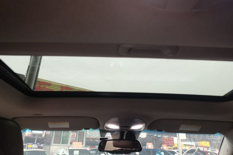 现代 劳恩斯 2012款 3.0L GDI尊贵版中控内饰22