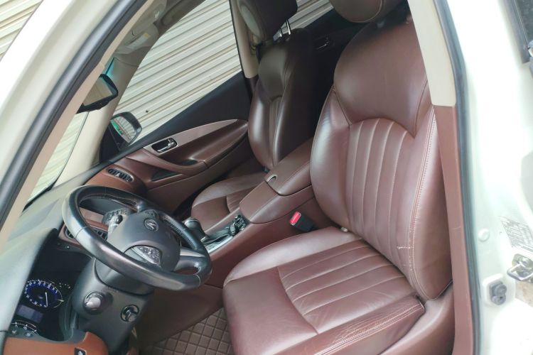 英菲尼迪QX50 2015款 2.5L 悦享版中控内饰19