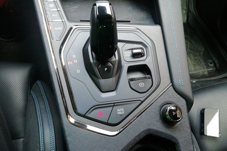 领克05 EM-P 2021款 1.5TD PHEV HALO中控内饰18