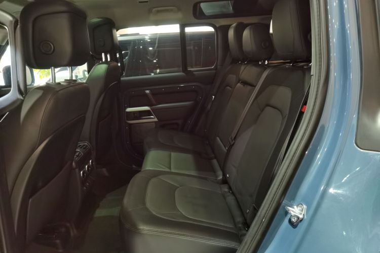 路虎卫士 2023款 110 3.0T P400 X-DYNAMIC HSE中控内饰21