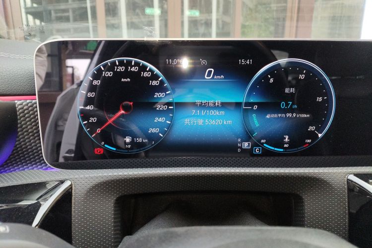 奔驰A级 2020款 A 200 L 运动轿车中控内饰15