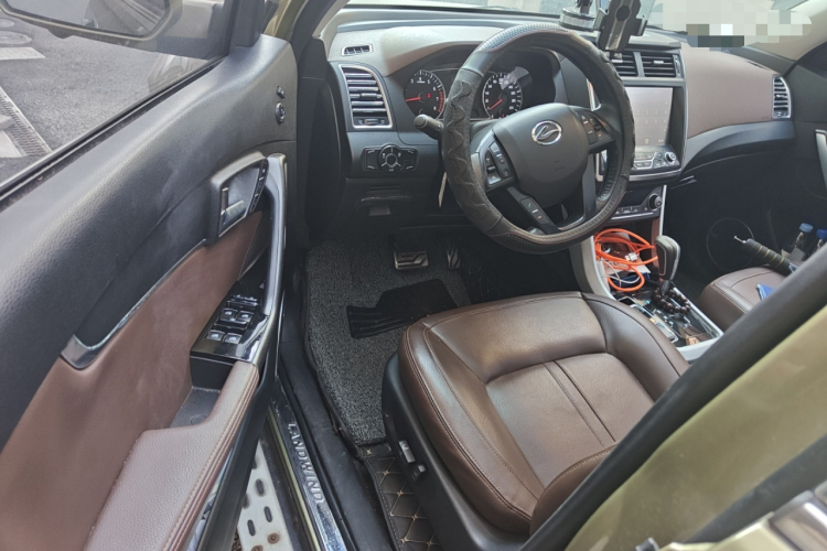 陆风X5 2016款 Plus 1.5T CVT创领版中控内饰7003