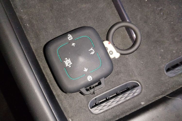 极氪007 2024款 四驱版 75kWh中控内饰7001